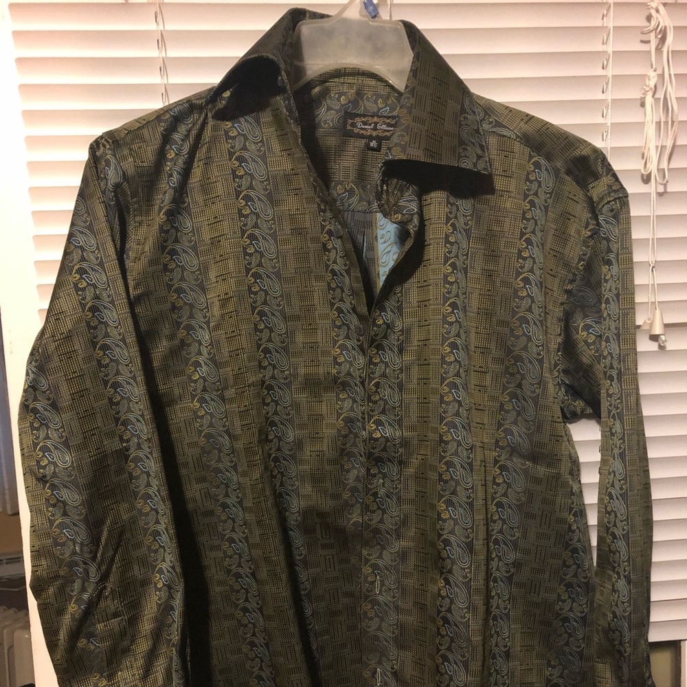 Stylish fashion dress shirt by Daniel Ellissa